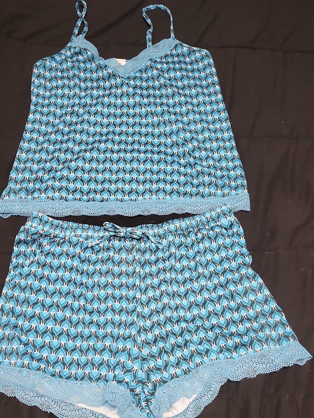 5/$20**MIS/ Size Medium Apparel Blue Retro Geometric Lace Trim Cami & Shorts